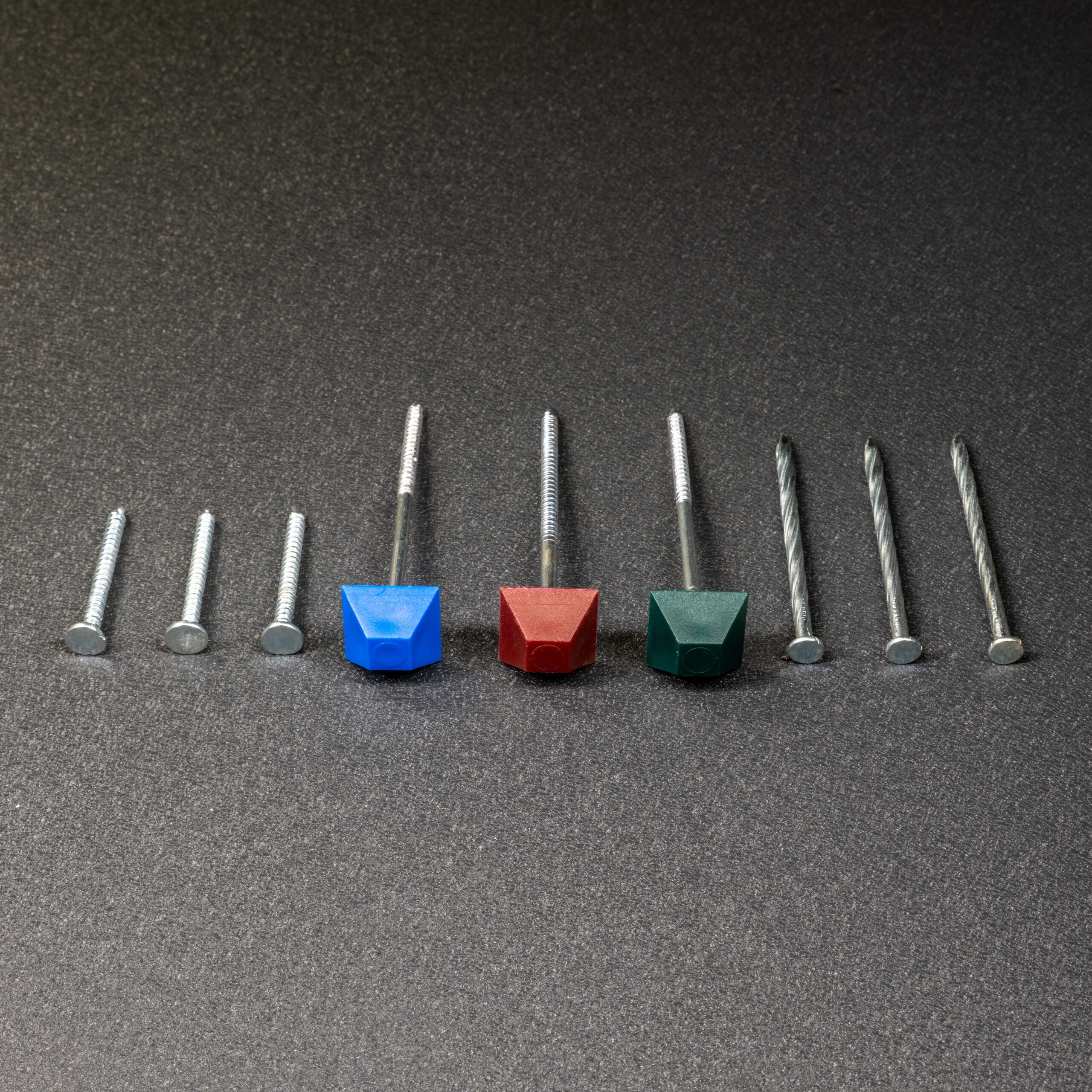 Цвяхи для покрівлі